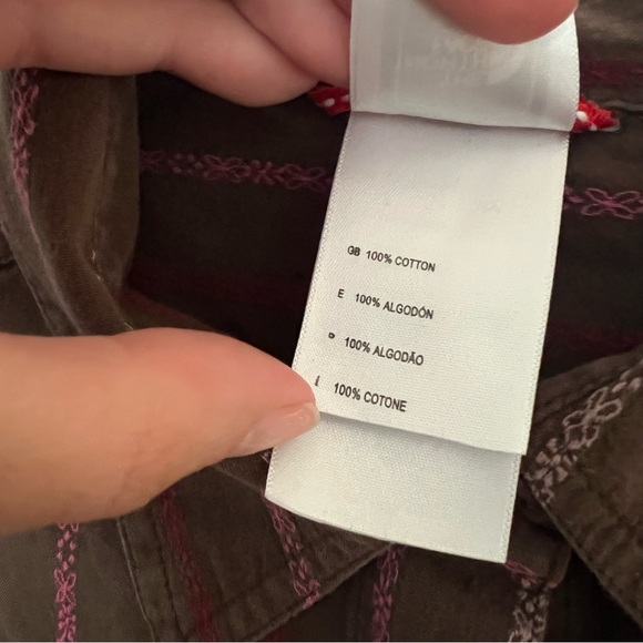 The North Face floral women’s embroidered snap button dow shirt - Size S - Picture 7 of 7